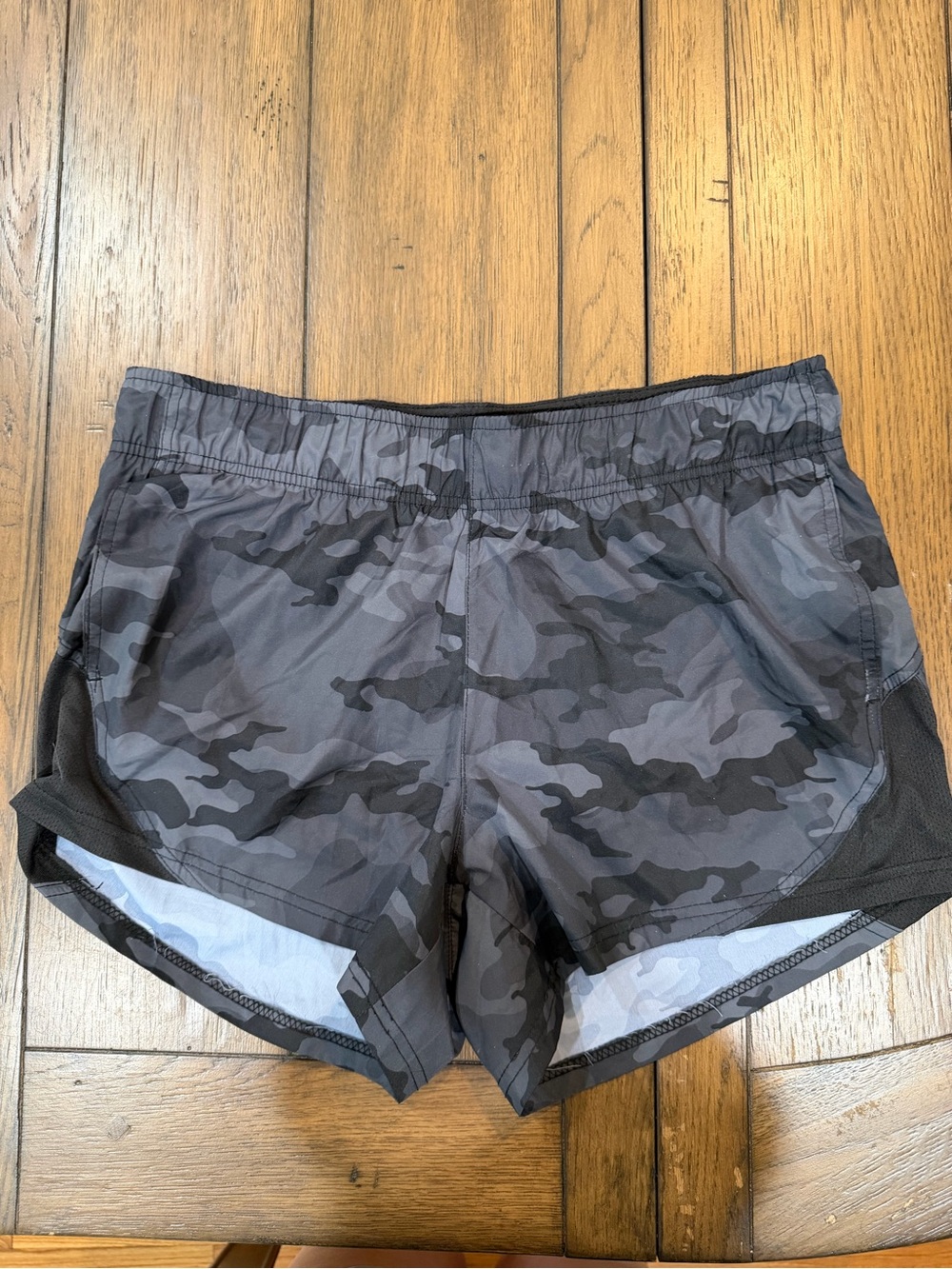Athletic Works Women's Black & Gray Camo Athletic Shorts